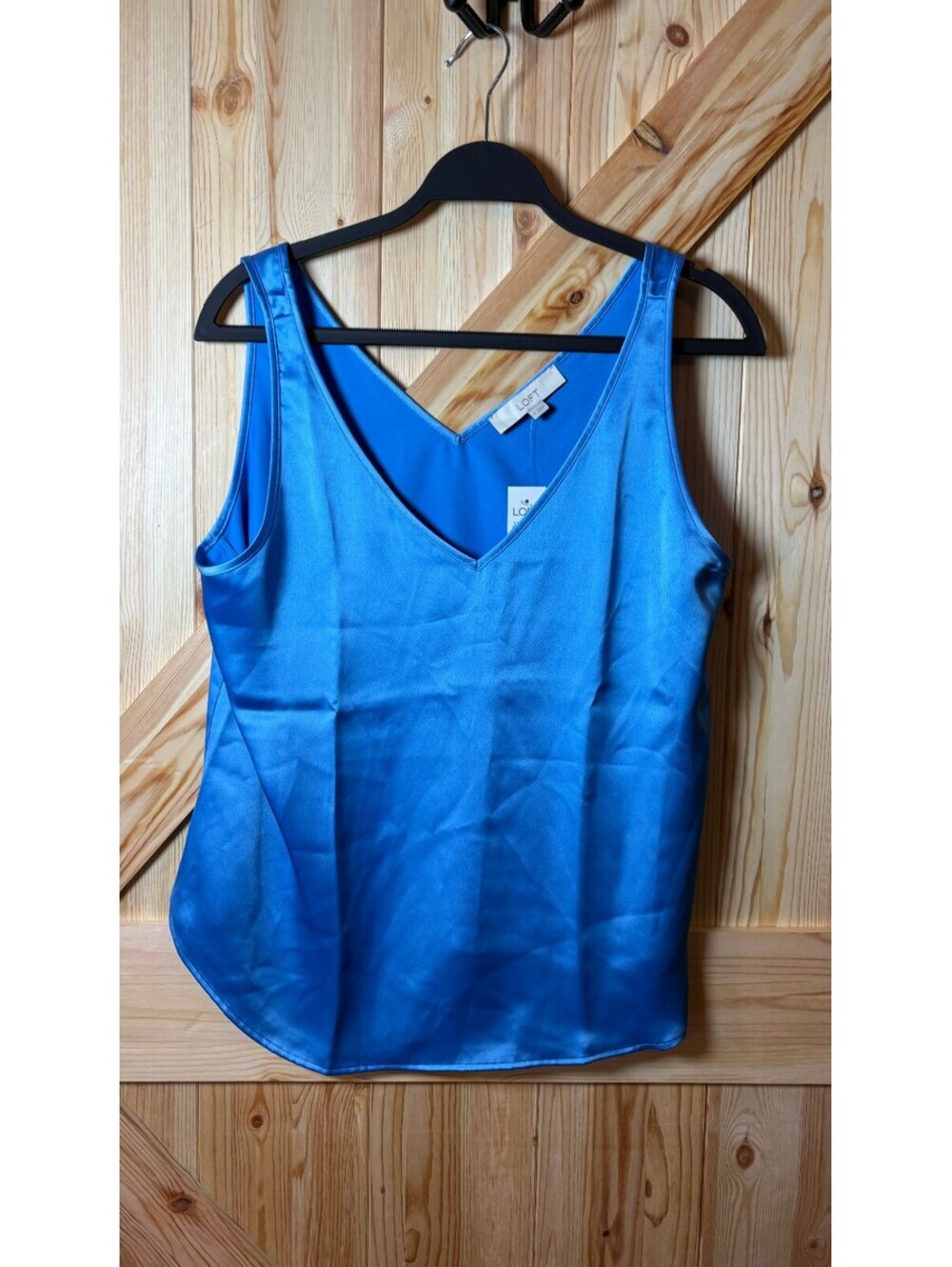 LOFT Blue Satin V-Neck Sleeveless Tank Top Size M